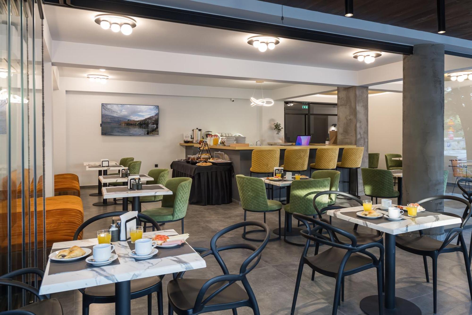 Centro Hotel יואנינה מראה חיצוני תמונה